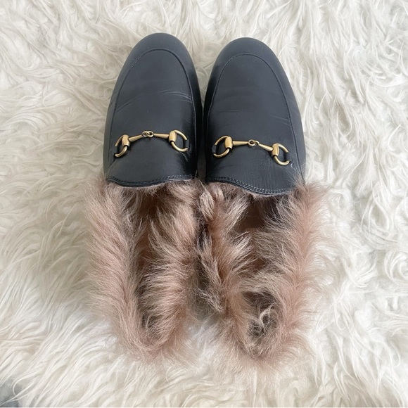 Gucci Jordaan Fur Lined Leather Horsebit Loafer
Black 39.5 - Picture 7 of 10